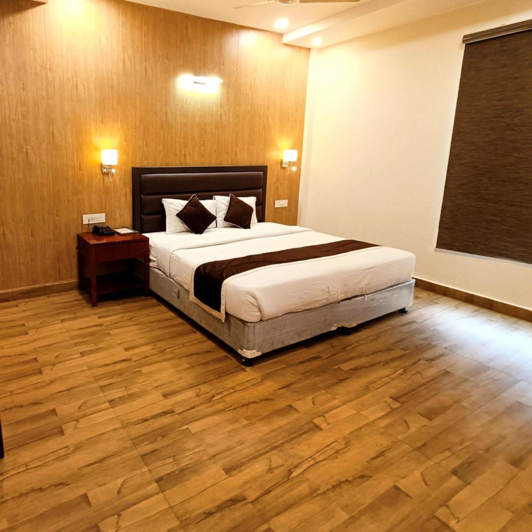 The Ved Mantra Hotel Gwalior Luaran gambar